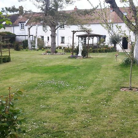 La Longere Des Glycines Bed & Breakfast Egligny Dış mekan fotoğraf