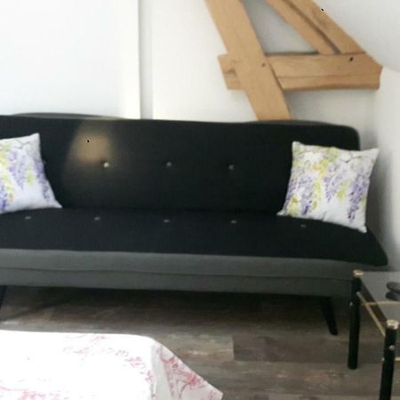 La Longere Des Glycines Bed & Breakfast Egligny Dış mekan fotoğraf