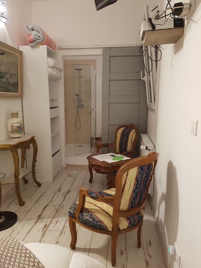 La Longere Des Glycines Bed & Breakfast Egligny Dış mekan fotoğraf